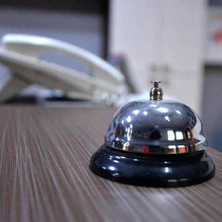 Garni Hotel Kaca 크라구예바츠 외부 사진