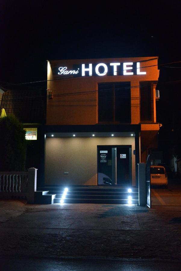 Garni Hotel Kaca 크라구예바츠 외부 사진