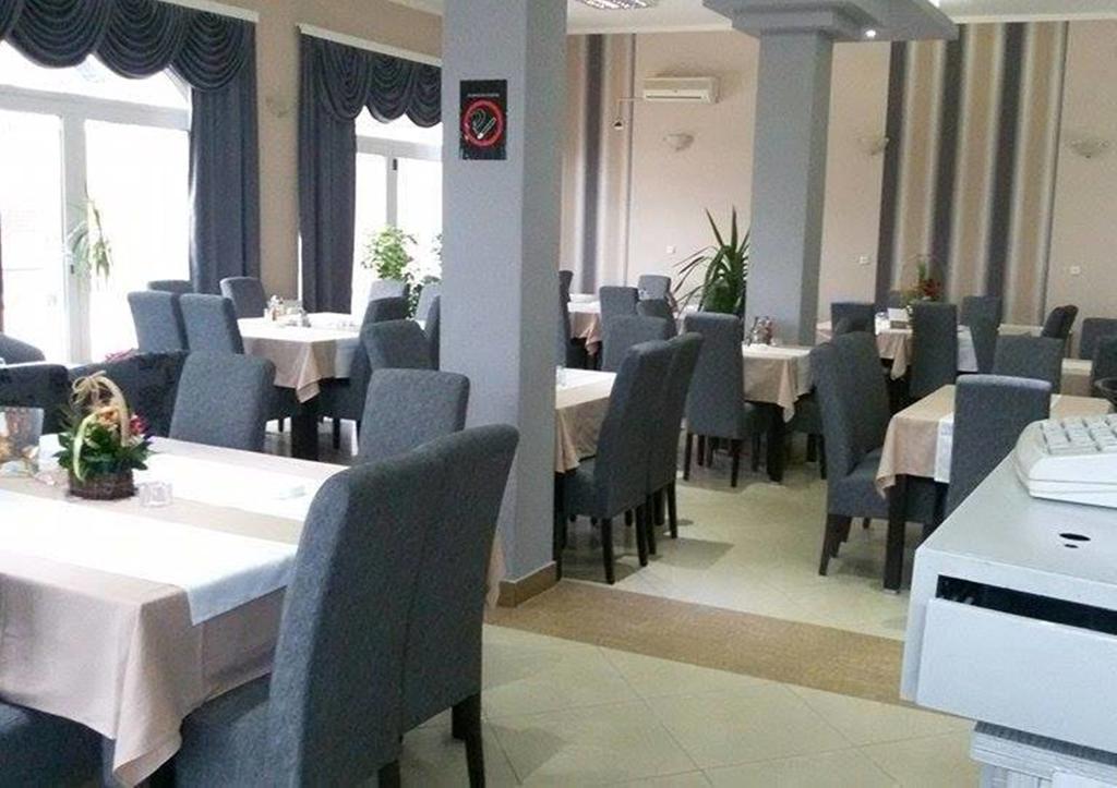 Garni Hotel Kaca 크라구예바츠 외부 사진